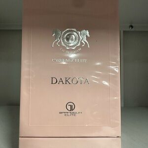 Dakota Eau de Parfum by - Pink